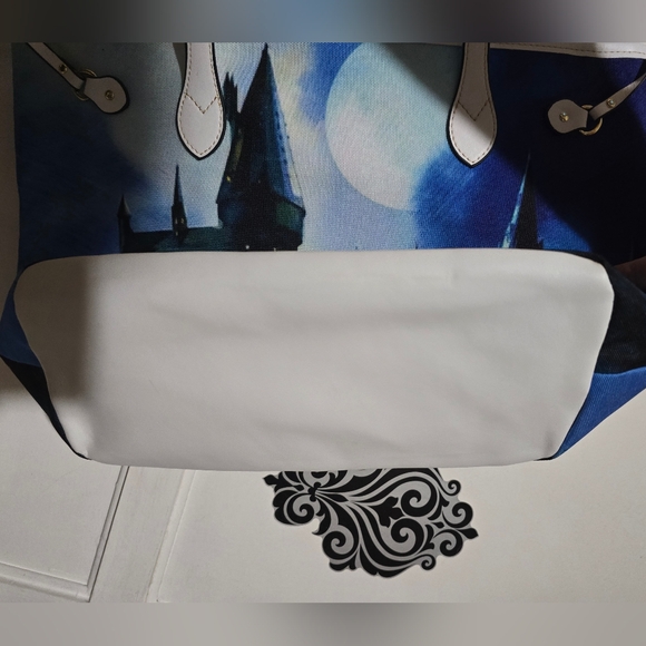 Hogwarts castle shoulder tote (CUSTOM MADE) - Picture 8 of 8
